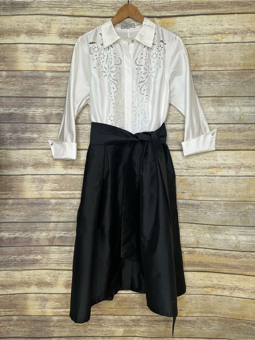 Teri Jon Rickie Freeman 10 two-tone taffeta shirt dress with eyelet lace bust